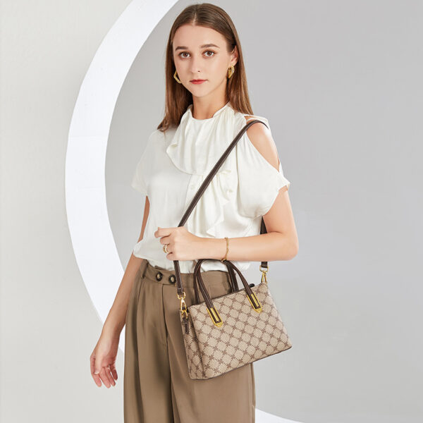 Light Luxury and Versatile Genuine Leather Women's Bag